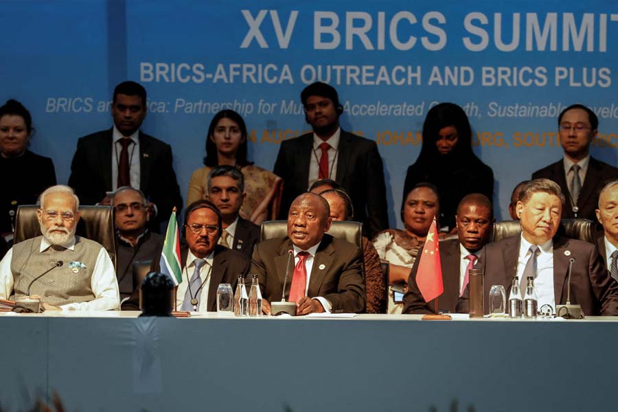 BRICS invites six new countries, Argentina, Egypt, Ethiopia, Iran, Saudi Arabia, and UAE to join the bloc