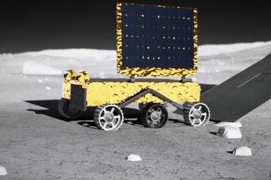 এই অভিযাত্রী প্রজ্ঞান, যার উপর অনেকটাই নির্ভর করছে তৃতীয় চন্দ্রযানের সাফল্য, তার আকার শপিং করার ট্রলির মতোই। অর্থাৎ, আকারে বেশ ছোটোখাটো। এর ওজন ২৬ কেজি।