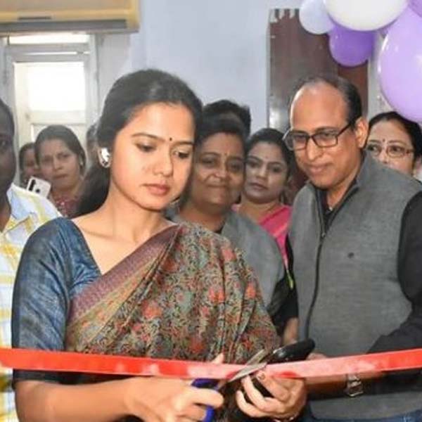 একনিষ্ঠ ভাবে কাজ করার জন্য বহু সম্মান পেয়েছেন অসমের এই কন্যা। ২০২০ সালে ওড়িশার লিভিং লেজেন্ড সম্মানও দেওয়া হয় অনন্যাকে।