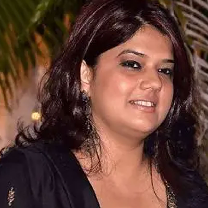 তবে আদিত্য ছিলেন বিবাহবিচ্ছিন্ন। ২০০১ সালে পায়েল খন্নাকে বিয়ে করেন আদিত্য। আট বছর সংসার করার পর ২০০৯ সালে বিচ্ছেদ হয়ে যায় আদিত্য এবং পায়েলের।