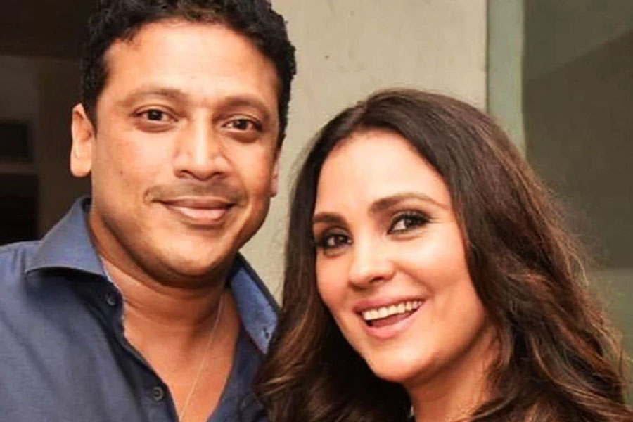 টেনিস তারকা মহেশ শ্রীনিবাস ভূপতিকে ২০১১ সালে বিয়ে করেন বলি অভিনেত্রী লারা দত্ত। বিবাহবিচ্ছিন্ন ছিলেন মহেশও।