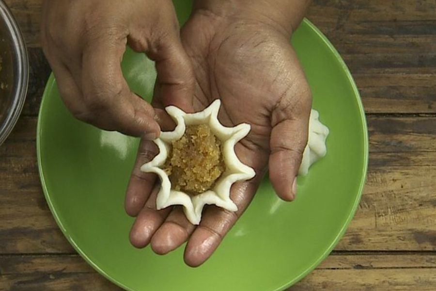 মোদক বানানোর প্রক্রিয়া