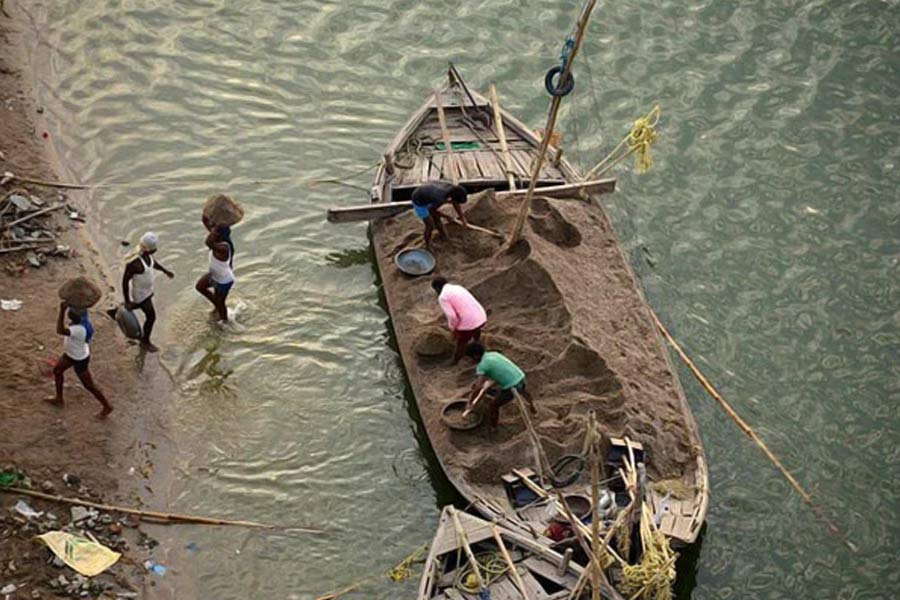image of sand mining 