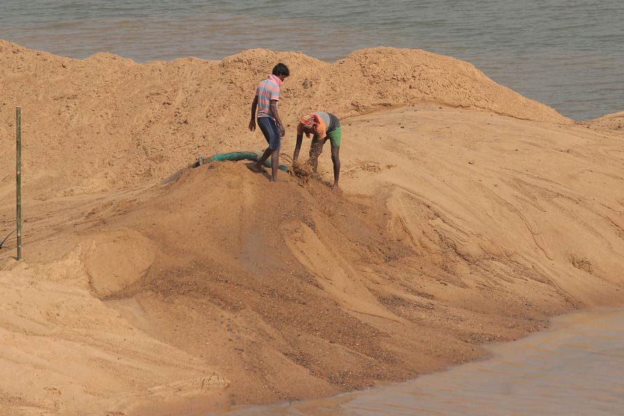 image of sand mining