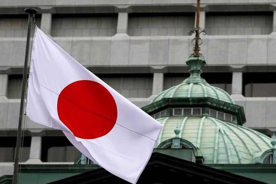 Economic slowdown might bring Lost Decade situation of Japan in China.