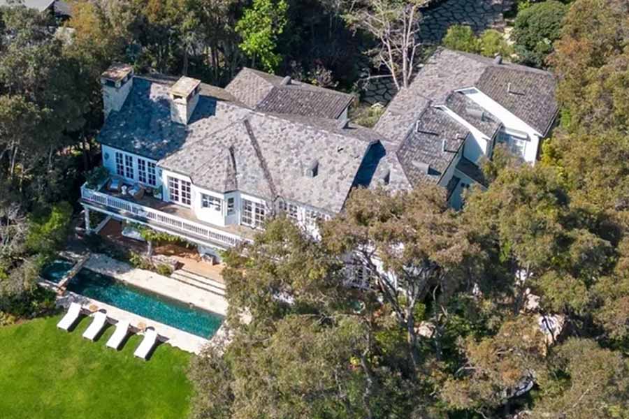 image of bezos's house