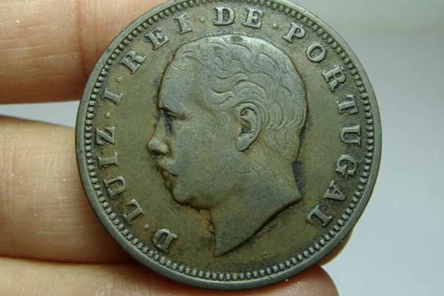 The man who singlehandedly crushed Portuguese economy in 1925.