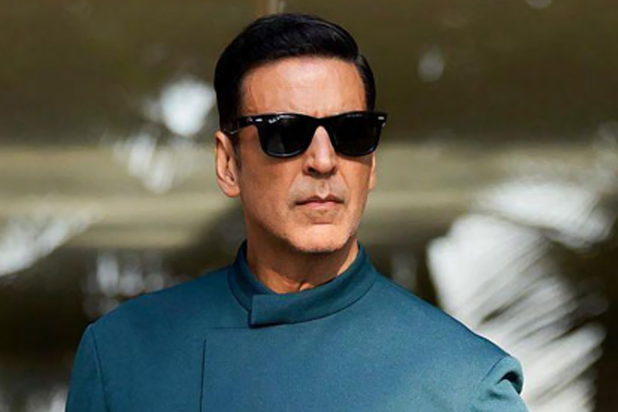 Meet the most successful bollywood actor who has earned 8000 crore rupees from the box office 