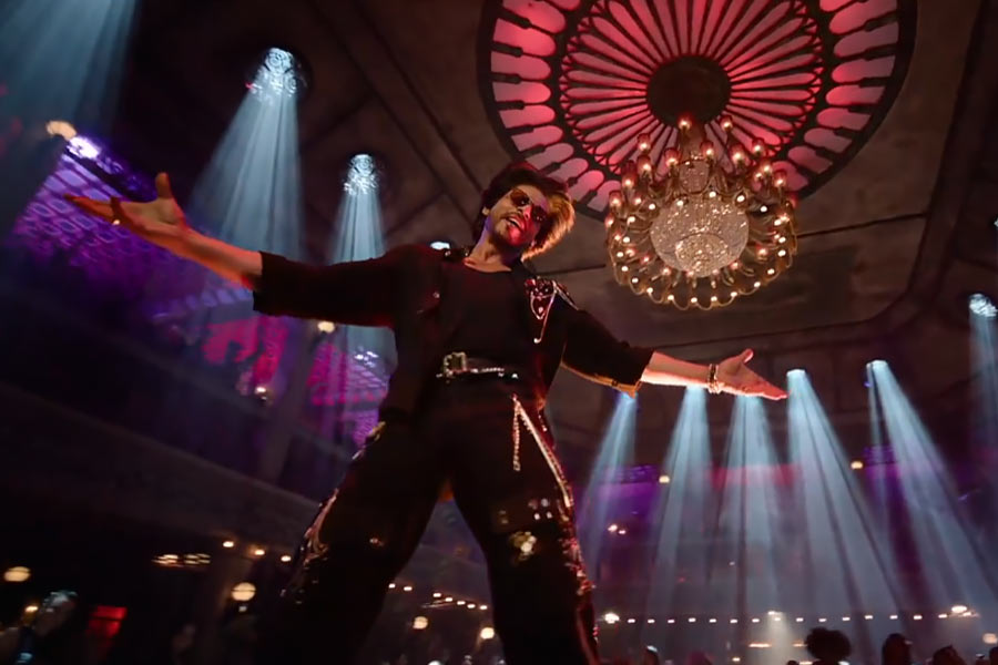 Meet the most successful bollywood actor who has earned 8000 crore rupees from the box office 