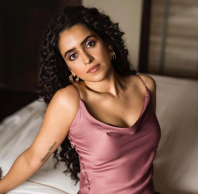 সানিয়া মলহোত্র এবং প্রিয়মণি ‘জওয়ান’ ছবিতে পার্শ্বচরিত্রে অভিনয় করে ১ কোটি টাকা করে পারিশ্রমিক পেয়েছেন।