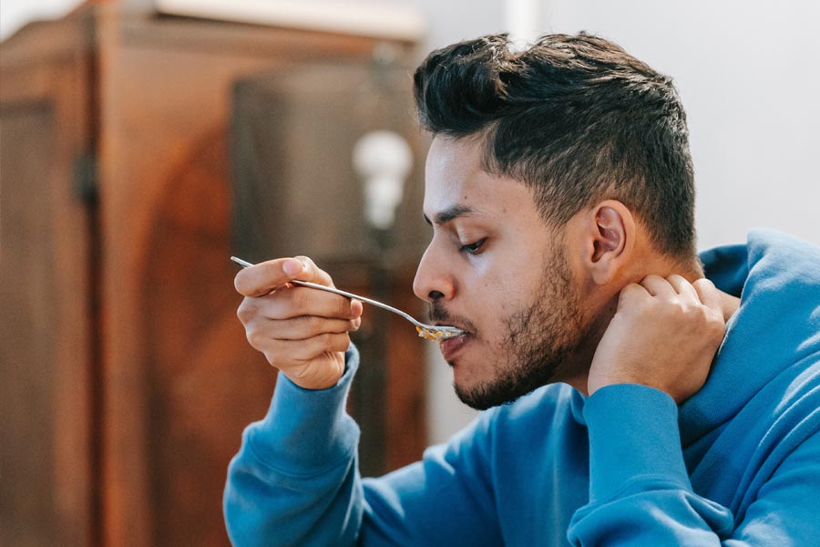 স্বাস্থ্যকর খাবার খেয়েই দ্রুত সুস্থ হয়ে উঠতে পারেন। 