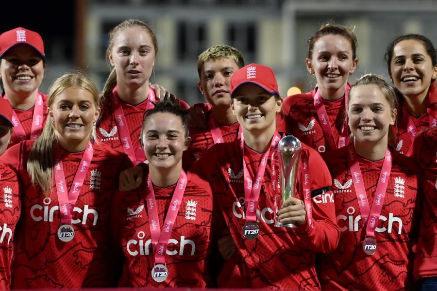 picture of England women cricket team
