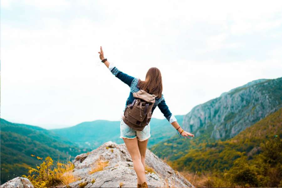 কলকাতার অল্প দূরে ওই হাতে গোনা ক’টা মাত্র দিনে ঘুরে আসার খবর দিচ্ছে এই প্রতিবেদন।