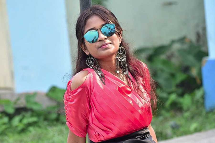 সুতপাকে খুনের ঘটনার প্রত্যক্ষদর্শীরা জানিয়েছিলেন, খুনের সময় সুশান্ত সেই বন্দুক দেখিয়ে স্থানীয়দের ভয় দেখান। সুশান্তকে গ্রেফতারের পর ওই খেলনা বন্দুকটি বাজেয়াপ্ত করেছিল পুলিশ।