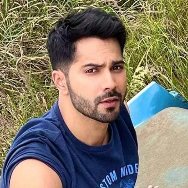 ২০২১ সালে ছোটবেলার বান্ধবী নাতাশা দলালকে বিয়ে করেন বরুণ ধওয়ান। নাতাশাও অভিনয়জগতের সঙ্গে যুক্ত নন।