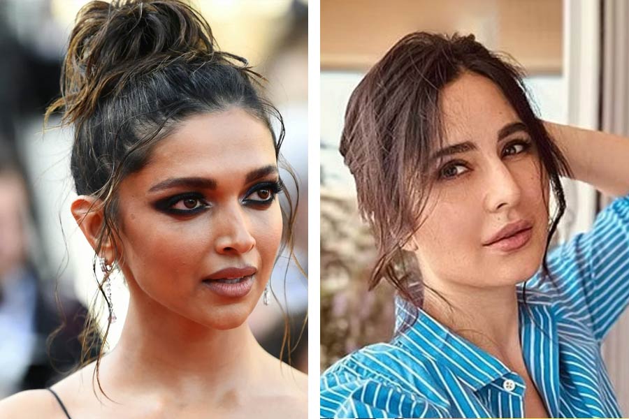 তবে বলিপাড়ায় কানাঘুষো শোনা যাচ্ছে, একটি স্পাই ঘরানার ছবিতে দীপিকা এবং ক্যাটরিনাকে একসঙ্গে দেখা যেতে পারে। যদিও এ নিয়ে আনুষ্ঠানিক ভাবে কিছুই ঘোষণা করা হয়নি।