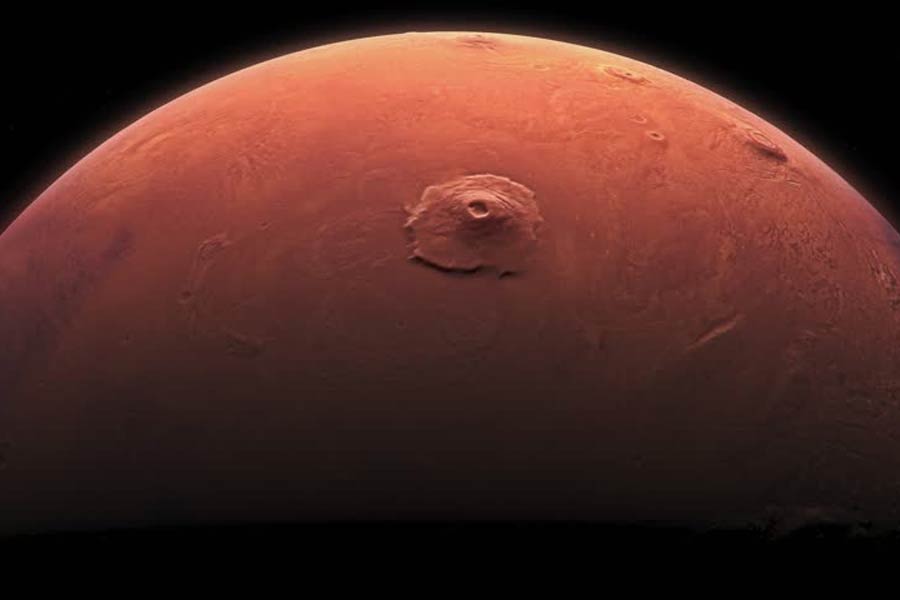 A volcano in the Mars was once surrounded by water.