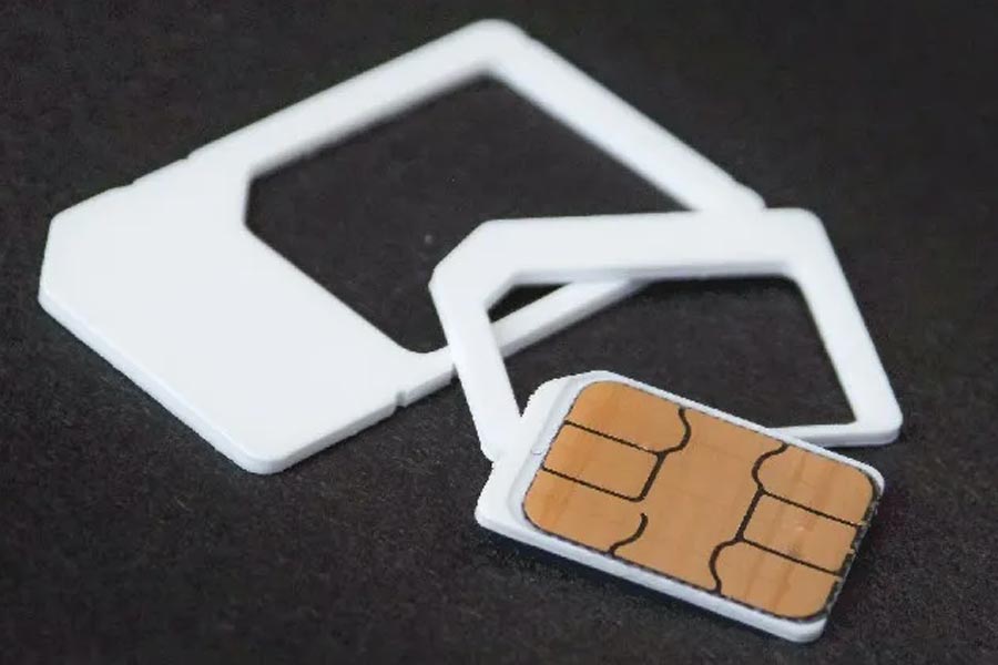  এক পরিচয়পত্রে একসঙ্গে একগুচ্ছ সিম কার্ড বিক্রি করা থেকে কেওয়াইসি— একগুচ্ছ নতুন নিয়ম আসছে নতুন সিম কার্ড তোলার ক্ষেত্রে। এক নজরে দেখে নেওয়া যাক কী বলছে সেই নতুন নিয়ম।