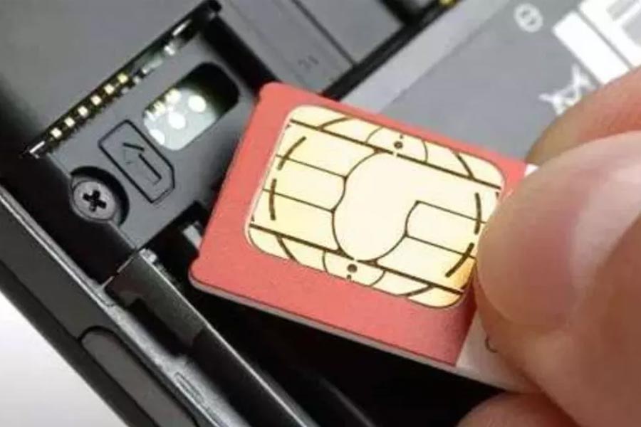 এ ছাড়াও, গ্রাহককে সিম বদলানোর জন্য সম্পূর্ণ কেওয়াইসি প্রক্রিয়া সম্পূর্ণ করতে হবে।