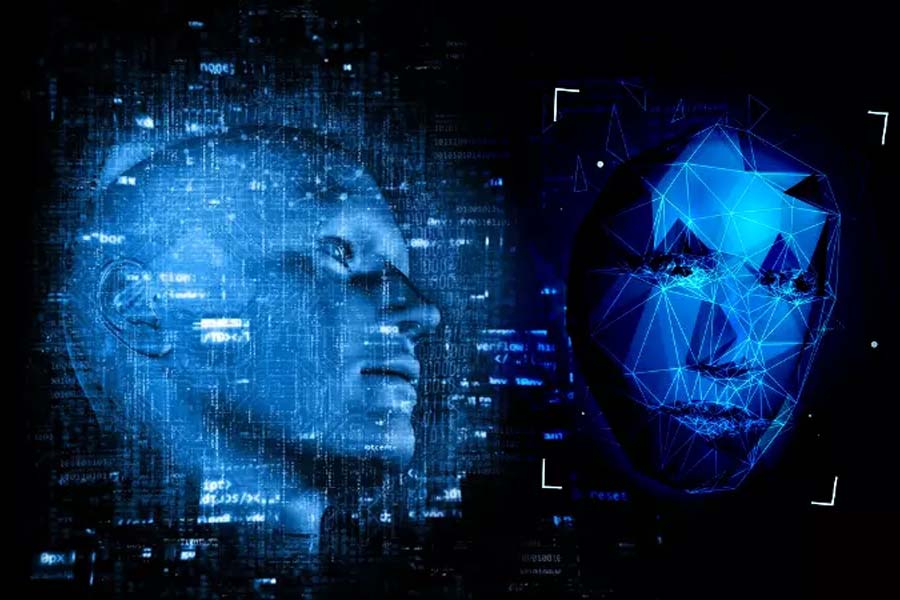 ডিপফেক নিয়ে কেন্দ্রীয় পদক্ষেপের প্রেক্ষিতে কংগ্রেসের নেতা জয়রাম রমেশের বক্তব্য, ‘‘প্রধানমন্ত্রী এখন ডিপফেক ভিডিয়ো নিয়ে সতর্ক করছেন। আমরা ২০১৪ সাল থেকেই এই বিষয়ে সতর্ক করেছি।’’