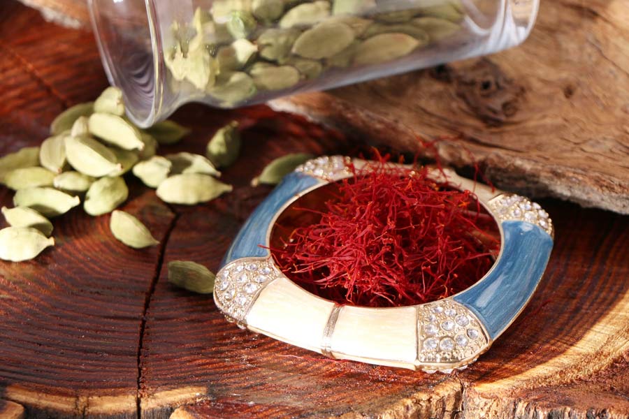 Why saffron production in Kashmir is decreasing