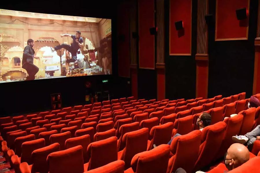 All you need to know about the longest Bollywood film ever made and it was a flop