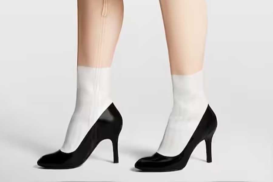 Louis Vuitton human legs illusion boot went viral.