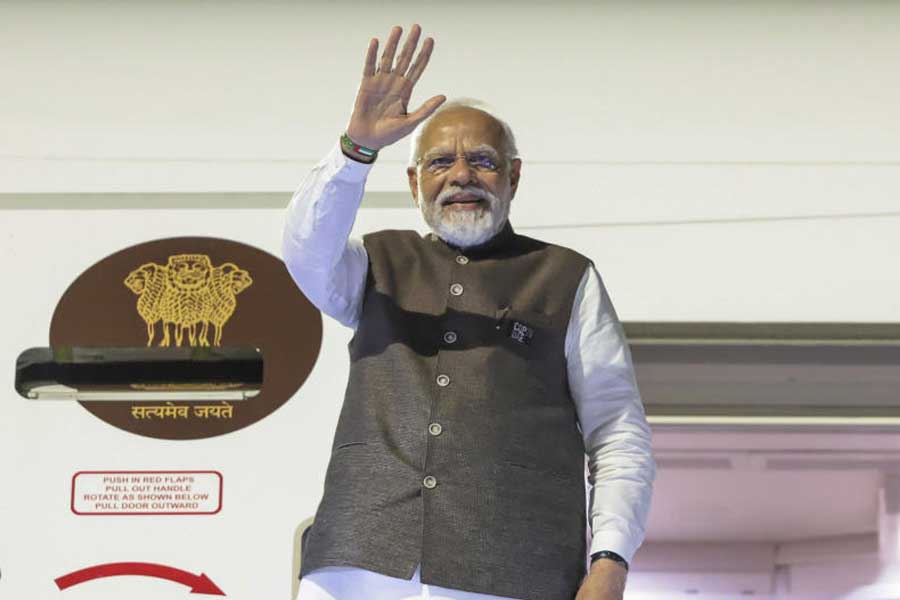 PM Narendra Modi likely raise issue of release of 8 Ex-Navy Officers from Qatar who have got death penalty 