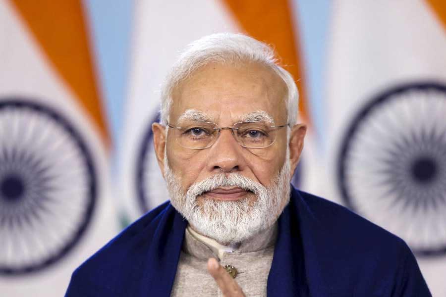 PM Narendra Modi likely raise issue of release of 8 Ex-Navy Officers from Qatar who have got death penalty 