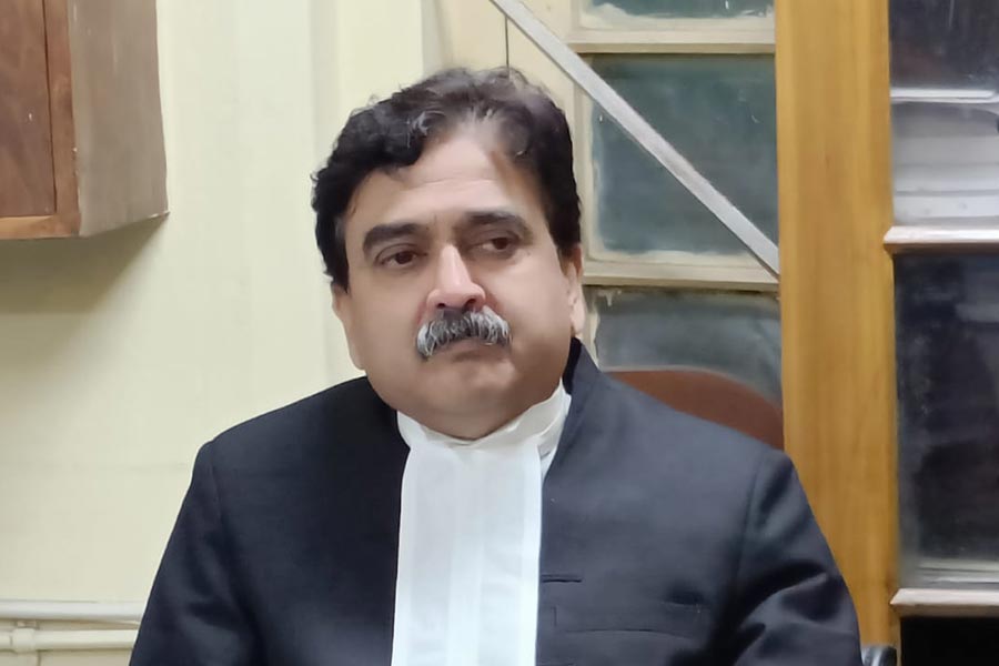 image of Justice Abhijit Gangopadhyay