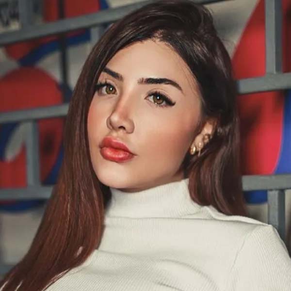 অনেকে আবার মনে করছেন, অ্যালাইনের কারণেই ছেদ পড়েছে নেমার-ব্রুনার জীবনে। নেমারের মন উড়ু উড়ু করার জন্যই নাকি তাঁর জীবন থেকে সরে গিয়েছেন ব্রুনা।