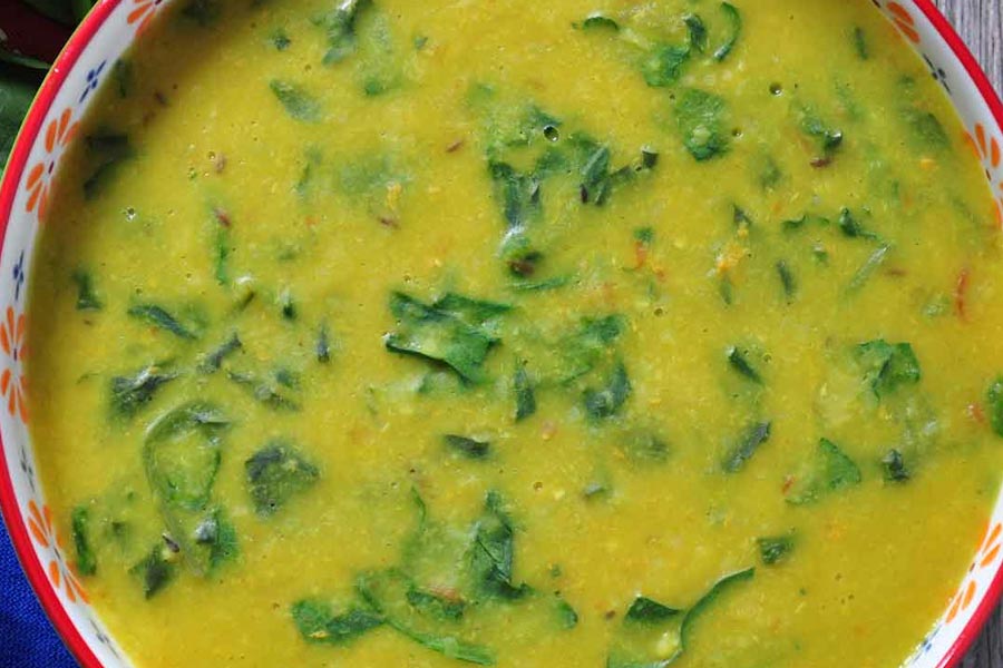 How Palak Dal can shed kilos with high Protein-Iron rich dish.
