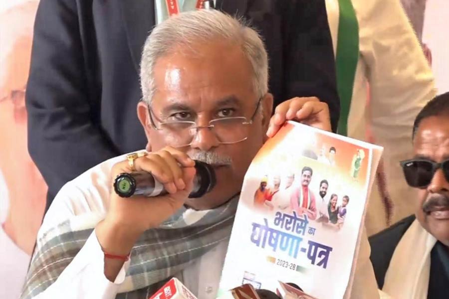 Why congress is failed to hold power in Chhattisgarh, what are the reasons