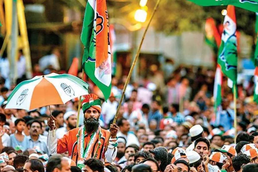 Why congress is failed to hold power in Chhattisgarh, what are the reasons