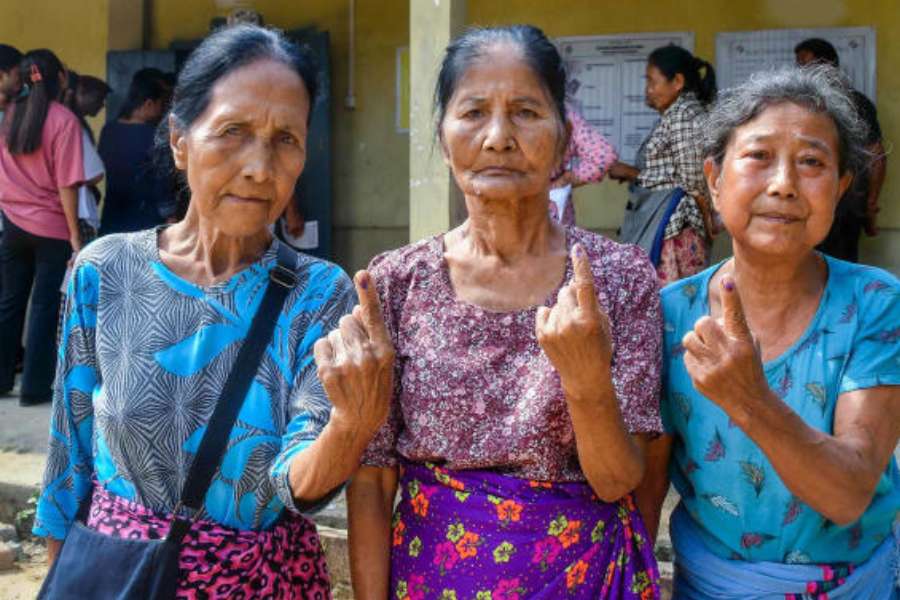 নয়া দলের পদ নেওয়ায় দলত্যাগ বিরোধী আইনে বিধায়ক পদ হারালেও উপনির্বাচনে ফের সেরচিপে জয়ী হন। এ বারও সেই কেন্দ্রেই জিতেছেন তিনি। 