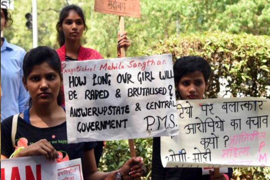 কোয়ম্বত্তূরে সব থেকে কম অপরাধের ঘটনা (৪৫৪২টি) নথিবদ্ধ হলেও, ওই শহরের জনসংখ্যা মাত্র সাড়ে ২১ লক্ষ। অর্থাৎ, প্রতি লক্ষ জনসংখ্যায় অপরাধ কলকাতার প্রায় তিন গুণ। তবে চার্জশিট পেশের হারে কলকাতার (৮৮.১) থেকে এগিয়ে কোচি (৯৫.৯) ও কোঝিকোড় (৮৯.৪)।