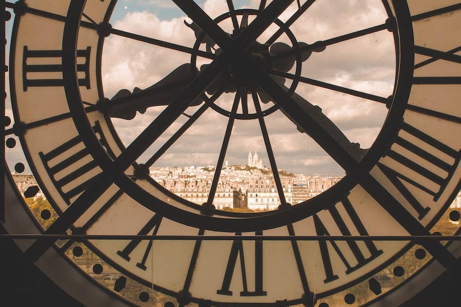 Jeff Bezos is building a 500ft clock which will tick once a year for 10,000 years