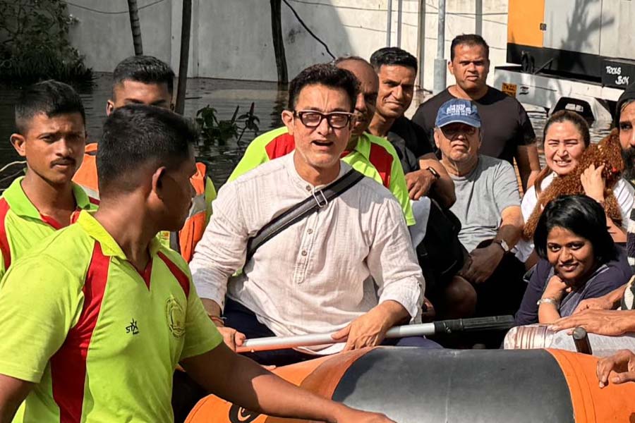 Aamir Khan Rescued From Chennai Floods, Photos of Him in Rescue Boat With Vishnu Vishal Go Viral