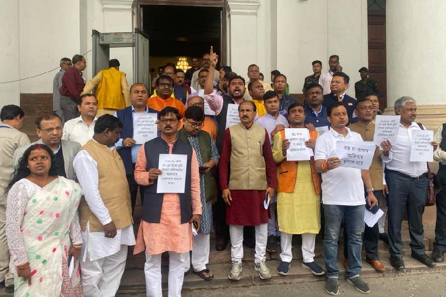 BJP placed adjournment motion in the assembly regarding tea garden issue