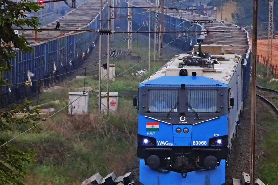 এই লোকোমোটিভের ব্যবহারে দেশের মালবাহী ট্রেনের গড় গতিবেগ ঘণ্টায় কমপক্ষে ২০ থেকে ২৫ কিলোমিটার বৃদ্ধি পাবে বলে মনে করা হচ্ছে।