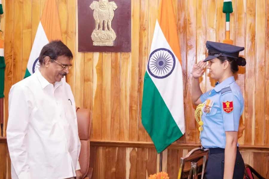 ভারতে সাধারণত রাষ্ট্রপতি, রাজ্যপাল, সেনাবাহিনীর প্রধান, বায়ুসেনা প্রধান এবং নৌসেনা প্রধানদের এইড-দ্য-কাঁ থাকে। 