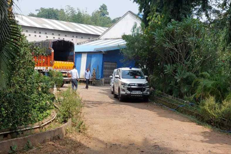 ওড়িশার একটি সংস্থায় আয়কর হানা দিয়ে টাকার পাহাড় দেখে স্তম্ভিত হয়ে যান আধিকারিকরা। টাকার পরিমাণ দেখে আয়কর কর্তারাই অনুমান করতে পারছেন না কত টাকা হতে পারে। 