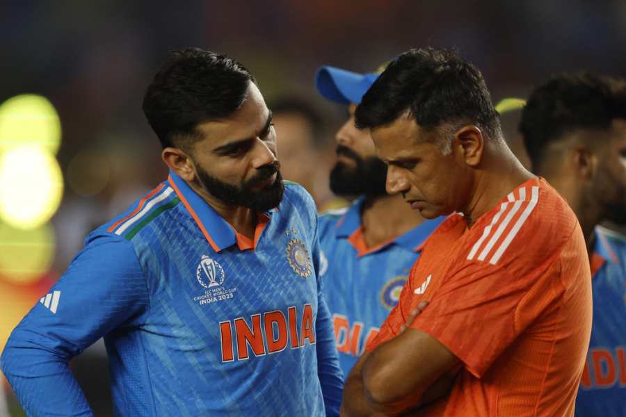 যদি কিশনকে তিনে রাখা হয়, তা হলে পরের ব্যাটিং লাইন-আপে পর পর রয়েছেন সূর্যকুমার যাদব, রিঙ্কু সিংহ, হার্দিক পাণ্ড্য এবং রবীন্দ্র জাডেজা। ফলে কোহলির কোনও জায়গাই নেই।