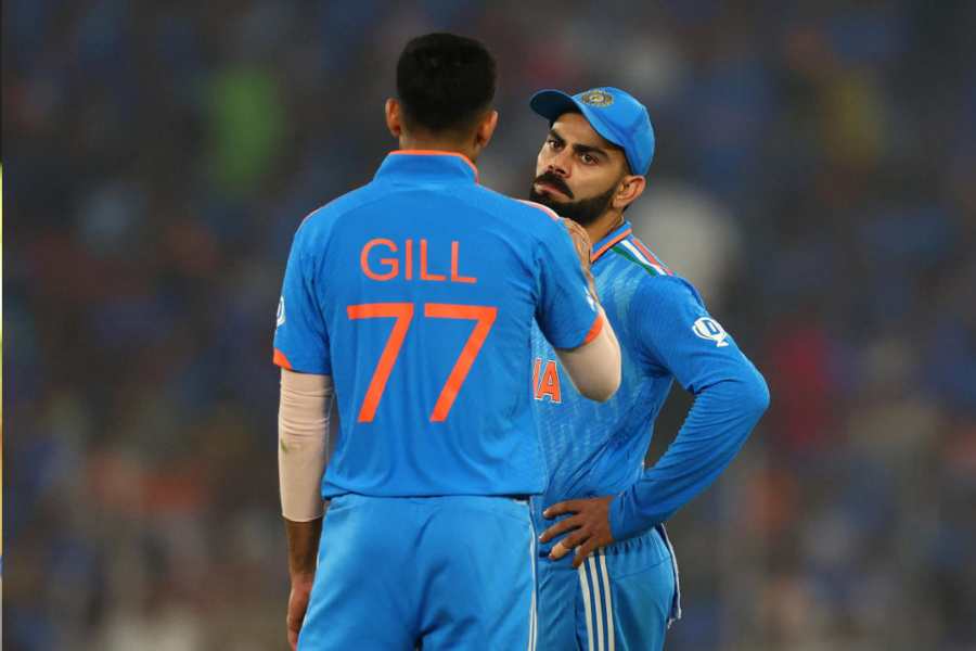 এই কারণেই আগামী দিনে কোহলির সঙ্গে নির্বাচক এবং বর্ষীয়ান বোর্ডকর্তারা বৈঠক করবেন এবং জানবেন টি-টোয়েন্টিতে খেলা নিয়ে কী ভাবছেন ভারতের প্রাক্তন অধিনায়ক।