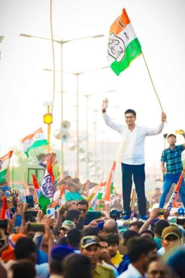 ‘অস্বস্তি’তেই থাকতে হল তৃণমূলের সর্বভারতীয় সাধারণ সম্পাদক অভিষেক বন্দ্যোপাধ্যায়কে। কী বলল শীর্ষ আদালত? 