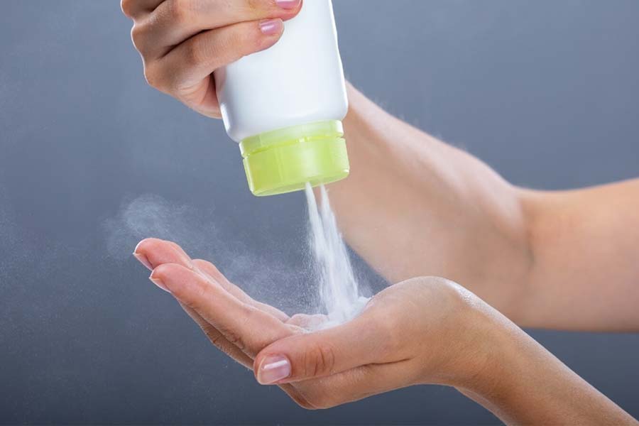 US woman claims to eat a bottle of baby powder everyday.