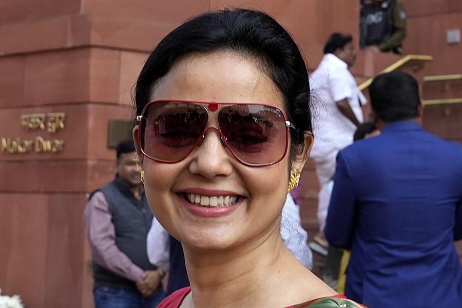 Timeline on Mahua Moitra's 'Cash For Query' case controversy