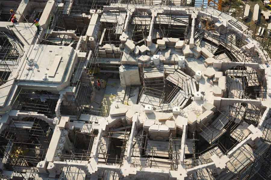 ২২ জানুয়ারি দুপুর ১২টা ১৫ মিনিটে মূল অনুষ্ঠান শুরু হওয়ার কথা। তার পর প্রায় দেড় মাস ব্যাপী রামমন্দিরকে কেন্দ্র করে আরও কর্মসূচির আয়োজন করা হবে বলে জানা গিয়েছে।