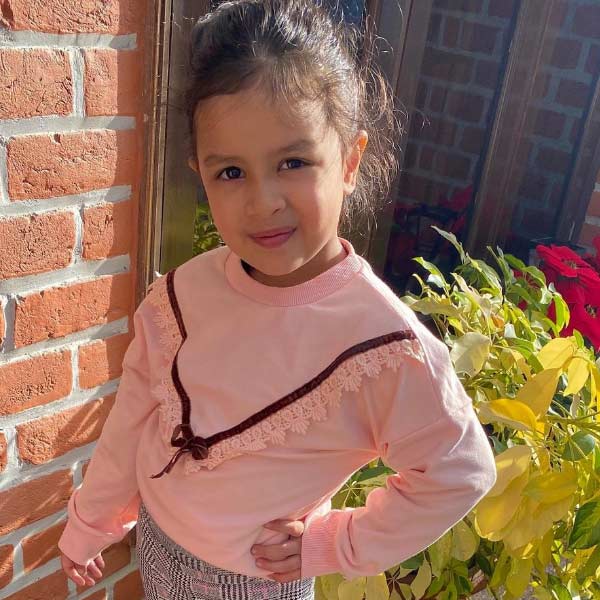 এ দিক থেকে অনেকটা ‘থ্রি ইডিয়টস’-এর রণছড়দাস চাঁচরের তৈরি স্কুলের সঙ্গে মিল পাওয়া যায় এই স্কুলের।