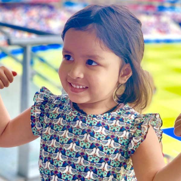 দ্বাদশ শ্রেণি পর্যন্ত এই স্কুলে মেয়েকে পড়ানোর জন্য কত বেতন দিতে হয় ধোনিকে?